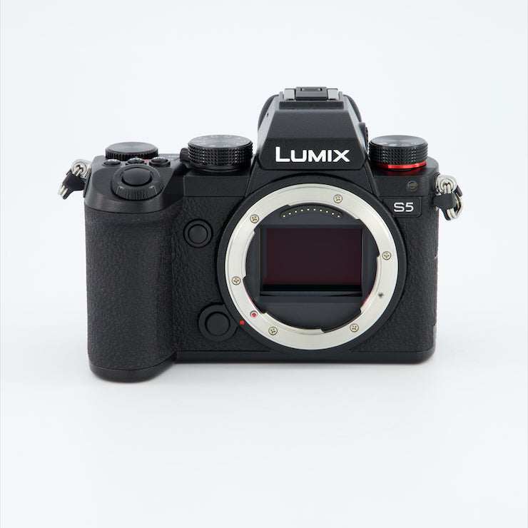 APPAREIL PHOTO PANASONIC LUMIX DC-S5
