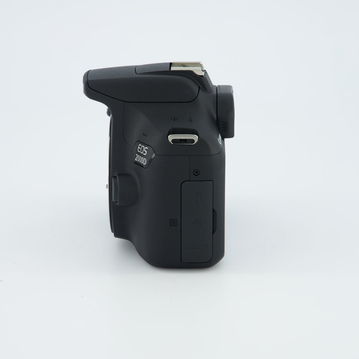 APPAREIL PHOTO CANON EOS 2000D