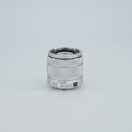 OBJECTIF PANASONIC LUMIX 35-100 mm f/4-5.6 ASPH O.I.S. Argent
